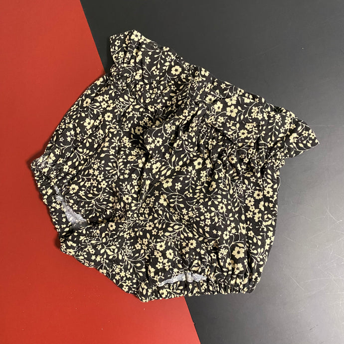 Jacquie sews 6-9m