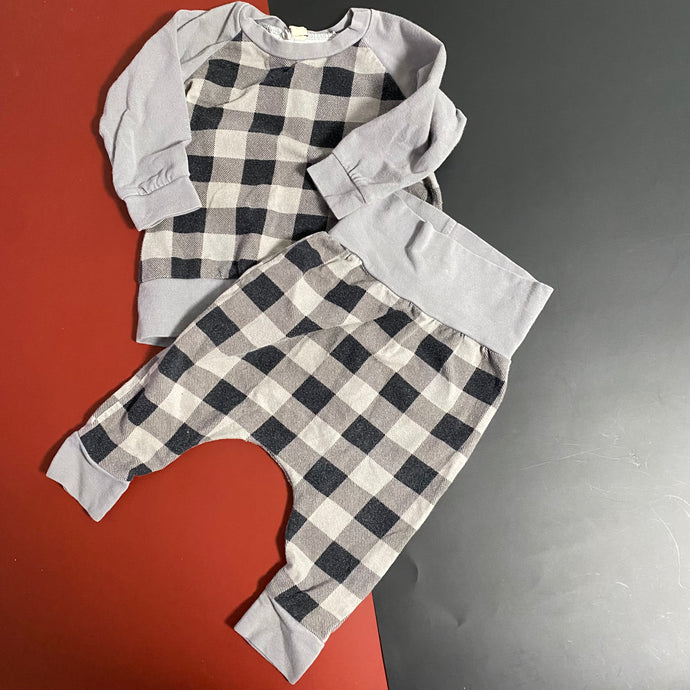 Anchor & Arrow 3-6m set ( Some fading)