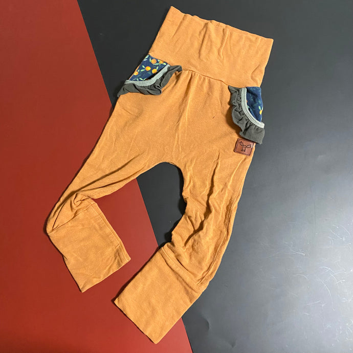 LAB ruffle pockets ( one hole )