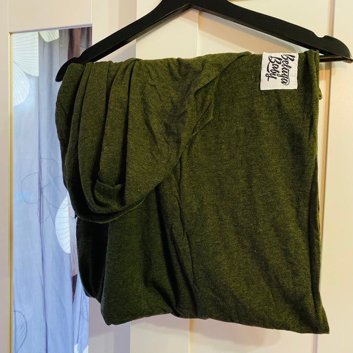 Baluga baby wrap ( heathered dark green) like New
