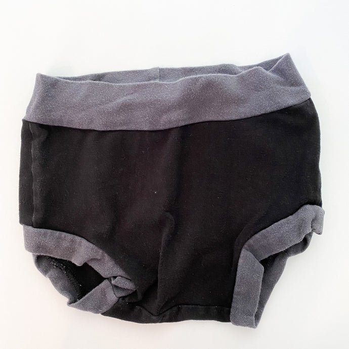 LAB bummies ( some fading) 1y-3y