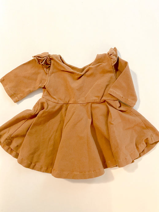 Chicka-dee 3-6m flutter pep dress ( Very good condition)